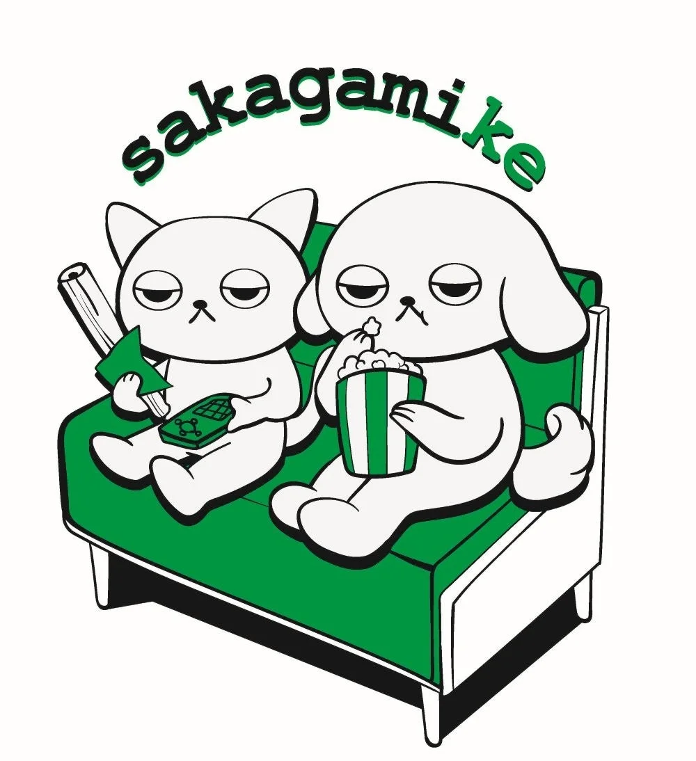 緑色のソファに座る猫と犬のイラスト